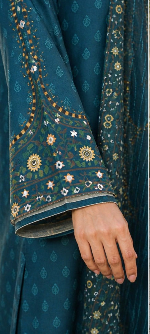 Emerald Dusk Embroidered 3-Piece Suit