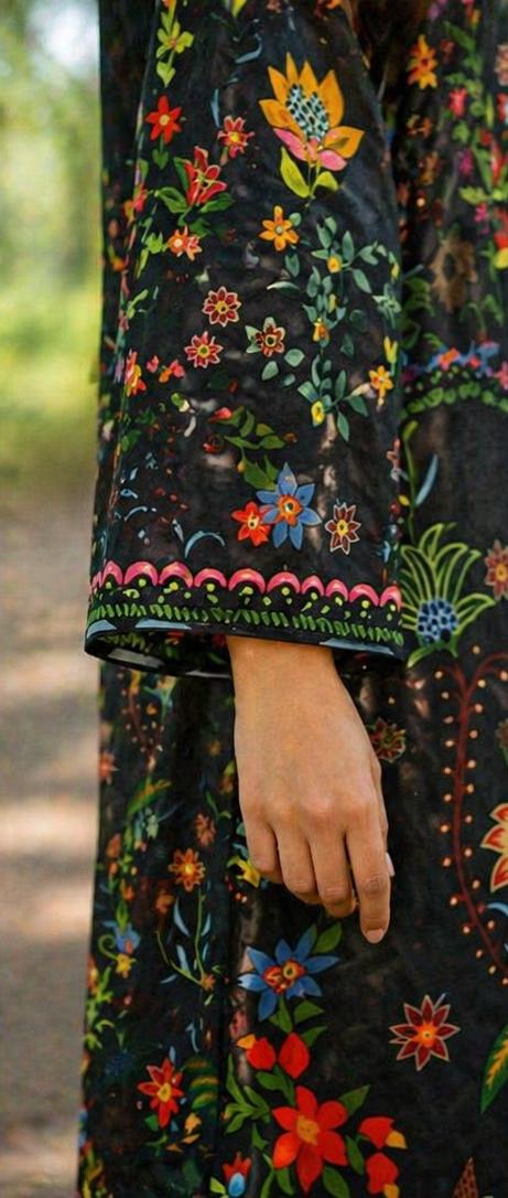 Midnight Bloom Embroidered Lawn 2-Piece Set